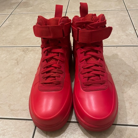 Nike Air Force One Foamposite, University Red— Size 9 - Picture 2 of 7